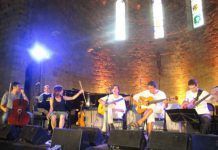 Excelso concierto de Burruezo & Bohemia Camerata + La Coral Cypsella en Sant Feliu de Guíxols concierto burruezo porta ferrada