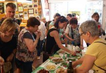Apropant l’alimentació ecològica als clients dels mercats municipals noticia 20150608 apropant-alimentacio-ecologica-clients-mercats-municipals 01