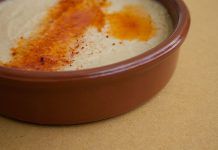 Humus, la crema nutritiva de l’estiu Humus, la crema nutritiva del verano