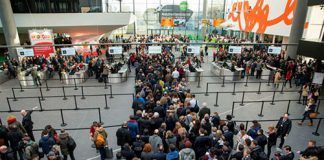 BIOFACH and VIVANESS achieve the 50,000 visitor mark BF17 Eingang Andrang
