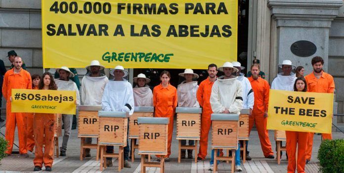 Proteger a las abejas Proteger a las abejas protegir les abelles