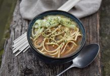 Sopa de miso con udon: una cena rápida preparada en menos de 5 minutos Sopa de miso con udon: una cena rápida preparada en menos de 5 minutos sopar ràpid sopa de miso amb udon