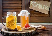 Com introduir aliments fermentats en el dia a dia i gaudir dels seus beneficis aliments fermentats Cómo introducir alimentos fermentados en el día a día y disfrutar de sus beneficios kombucha