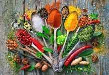 Espècies i herbes aromàtiques: tot un món per descobrir Espècies i herbes aromàtiques Especias y hierbas aromáticas: todo un mundo por descubrir