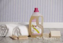Limpieza y cuidado natural de la ropa del Bebé Limpieza y cuidado natural de la ropa del Bebé Neteja i cura natural de la roba del Nadó