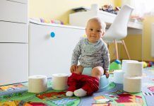 La práctica sin pañales: una alternativa sostenible y respetuosa La pràctica sense bolquers: una alternativa sostenible i respectuosa