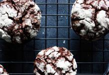 Galletas de brownie veganas «crinkle» galletas de brownie