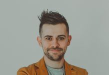 Carlos Llamas (WeBotanix): «On és fàcil veure inconvenients, vam veure-hi una oportunitat» Carlos Llamas