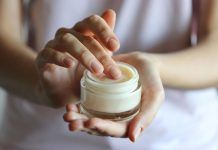 Nodreix la teva pell per dins i per fora amb cosmètica ecològica