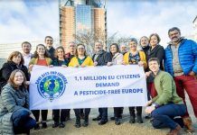 La Comisión Europea recibe las demandas por una agricultura libre de plaguicidas