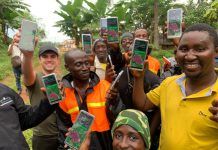 Tradin Organic setting the standard for sustainable cocoa production Tradin Organic team, alongside Smallholdr, implementing the app roll-out with farmers.