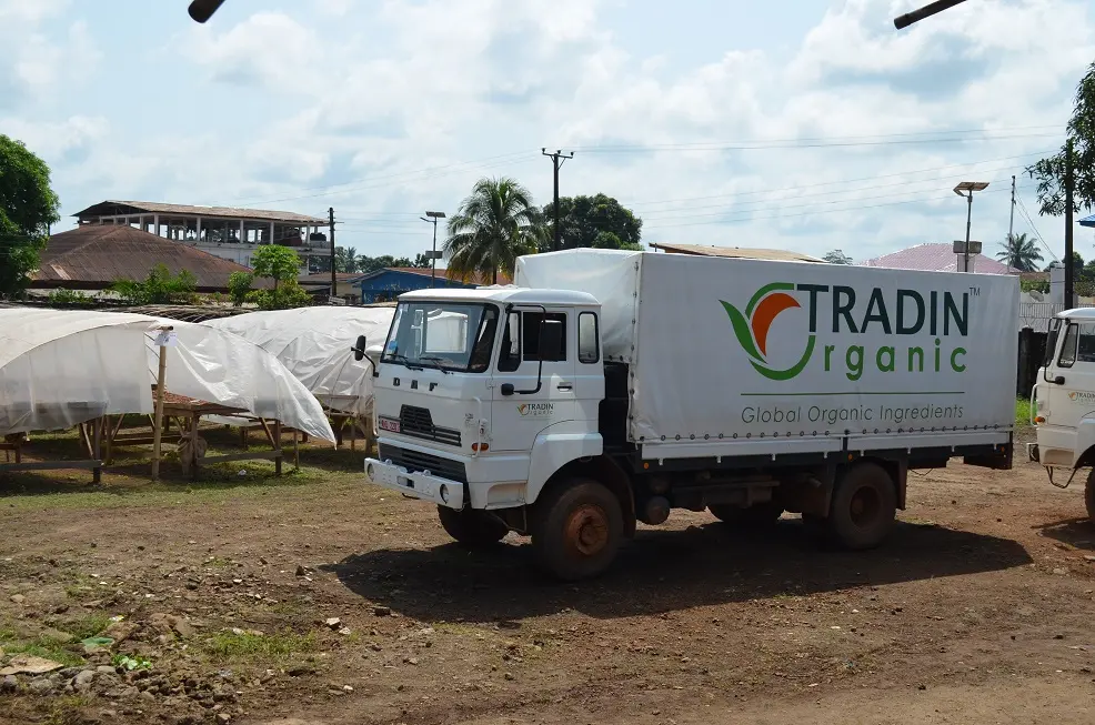 organic-cocoa-tradin-truck-sierra-leone1