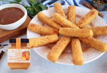 Recepta: Bastonets de tofu amb chutney ràpid de préssec Bastonets de tofu