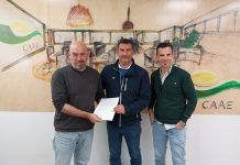 CAAE firma un acuerdo con PROINTURF para impulsar la sostenibilidad en áreas deportivas