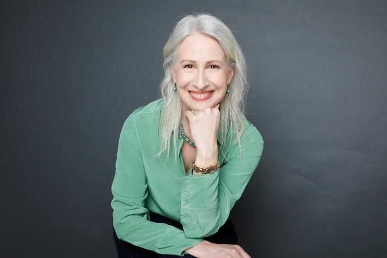 Renée Elliott