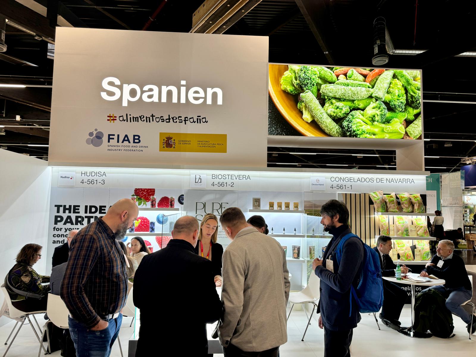 Alimentos y bebidas