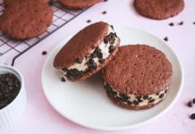 Recepta: Sandvitx de gelat amb galeta Sándwich de helado con galleta