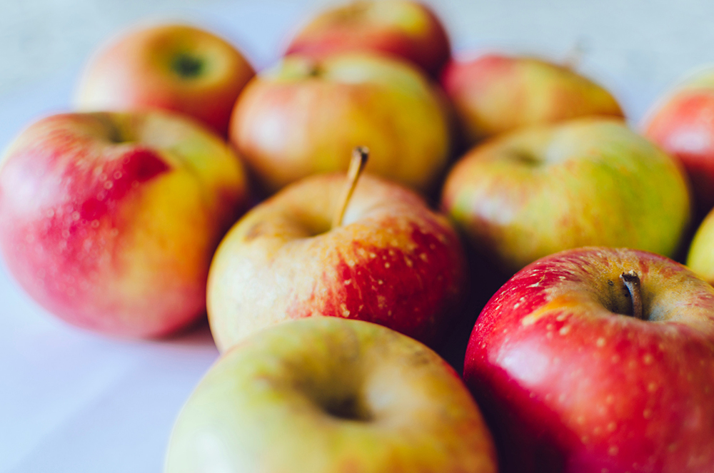 organic apples