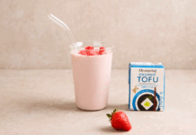 Receta: Batido de fresa con tofu Clearspring-smoothie