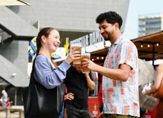 Mercat de Mercats celebra 15 años convirtiendo las Glòries en la gran fiesta del producto local Cervesa