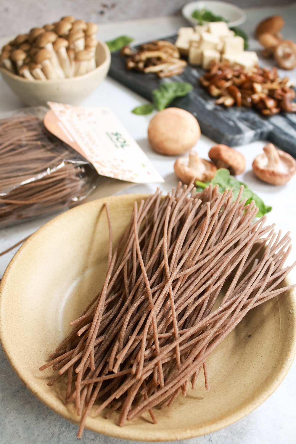 Ramen de setas con espaguetis de trigo sarraceno