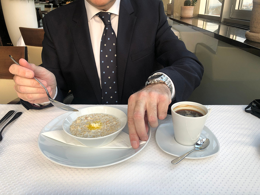 Desayuno, café expreso y avena